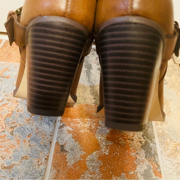 👢NWOB! Fabulous JustFab Fur Topped, Buckle Accents, & Sturdy Heels Ankle Boots! - Picture 3 of 13